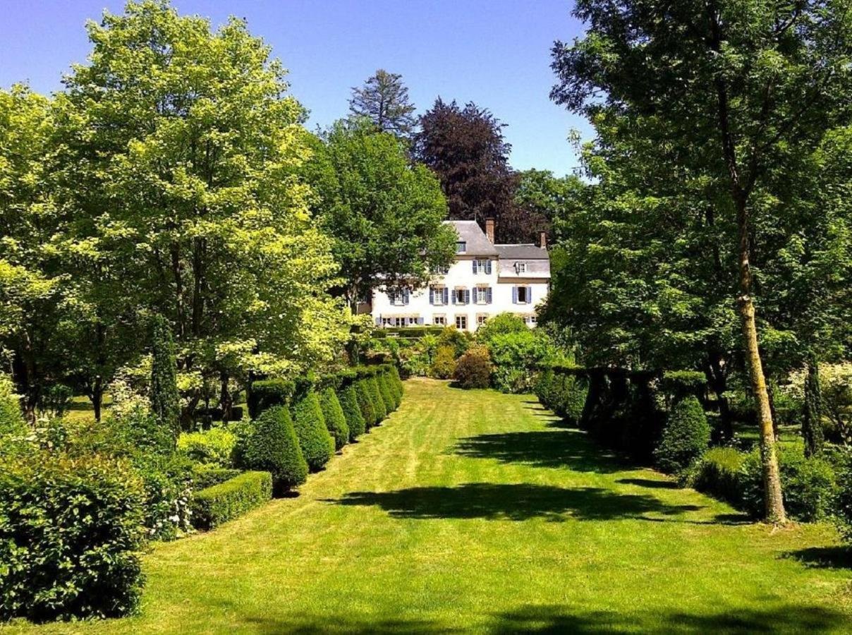 Le Charme Villa Mezilles ภายนอก รูปภาพ